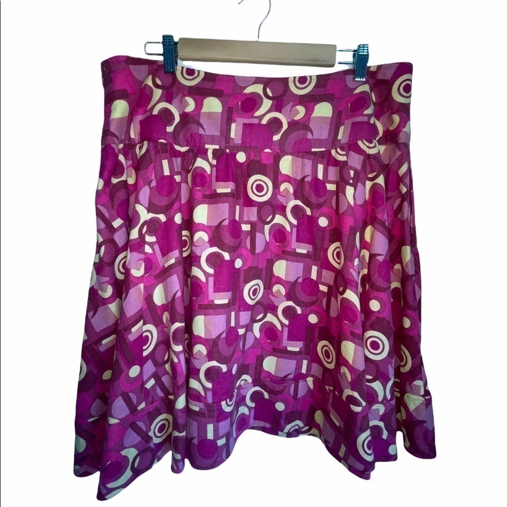 🌻Larry Levine Flirty Geometrical Skirt. Size 16 - Picture 3 of 6